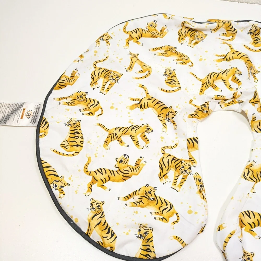 RARE Boppy Original Nursing Pillow Cover Tiger Print Safari Discontinued 2020